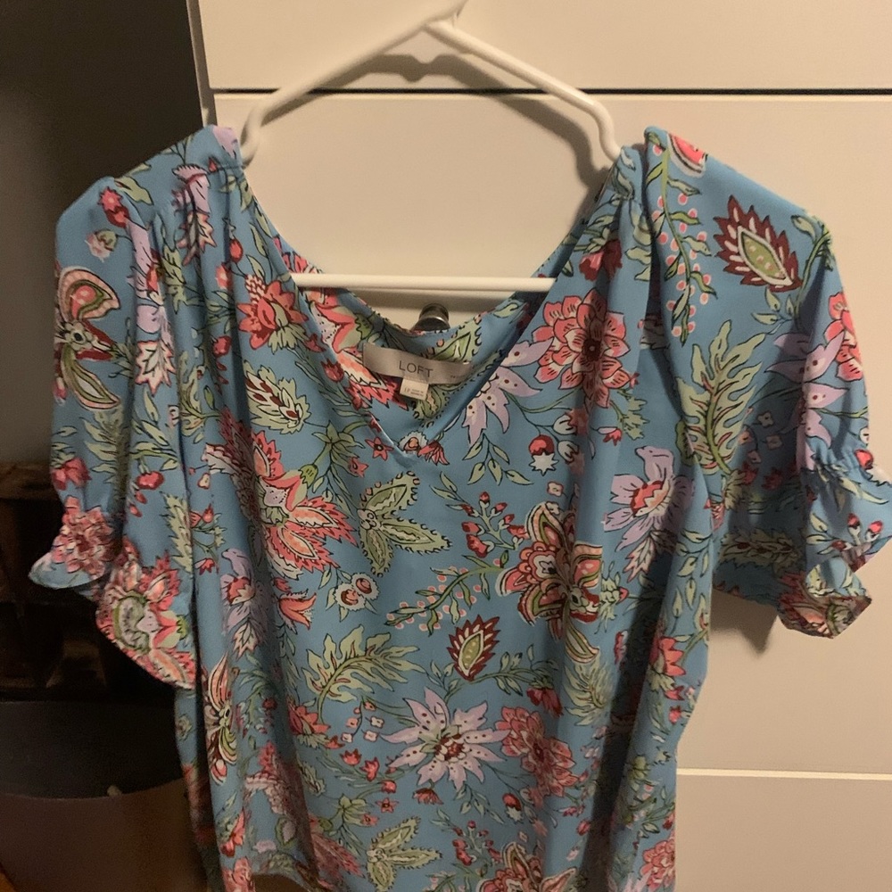Ann Taylor loft floral blouse PL Nwt